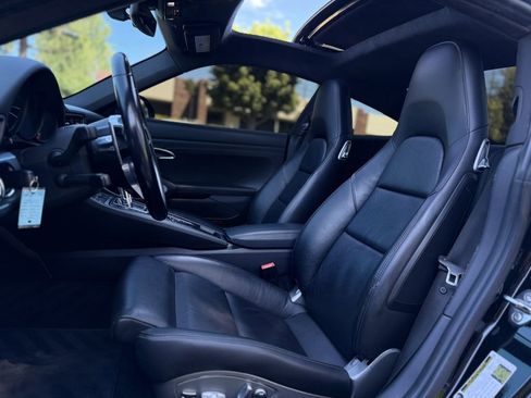 Used 2019 Porsche 911 Carrera 4 AWD/4WD image 25