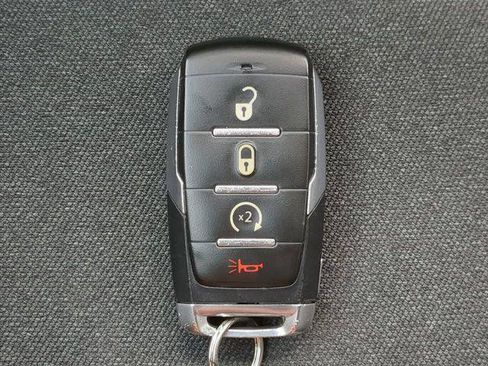 Used 2024 RAM 1500 Big Horn AWD/4WD image 37