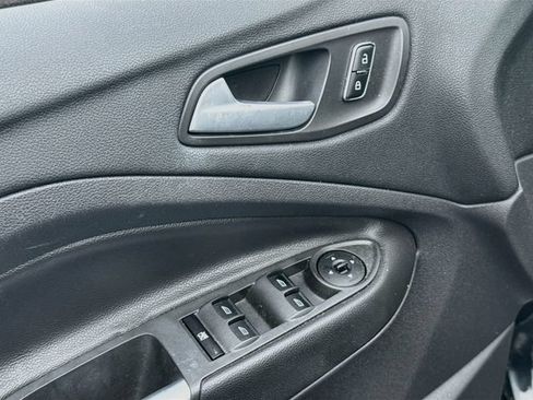 Used 2014 Ford Escape SE FWD image 22