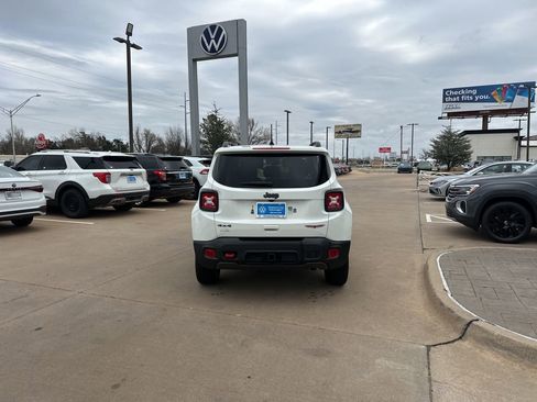 Used 2021 Jeep Renegade Trailhawk w/ Trailer Tow Group image 6