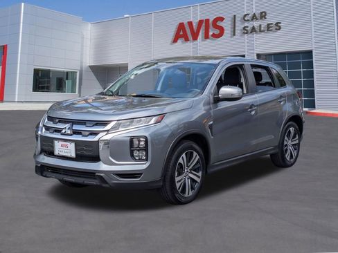 Used 2025 Mitsubishi Outlander Sport SE AWD/4WD image 1