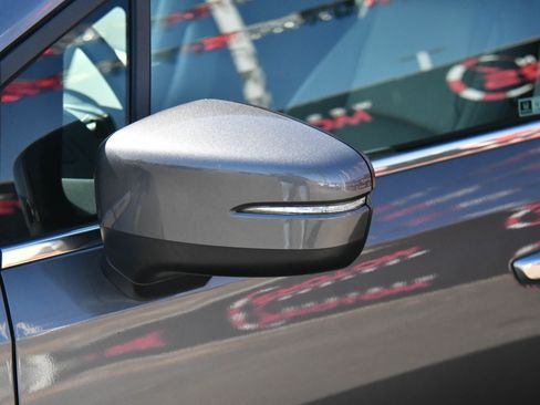 Used 2023 Honda Odyssey EX-L image 13