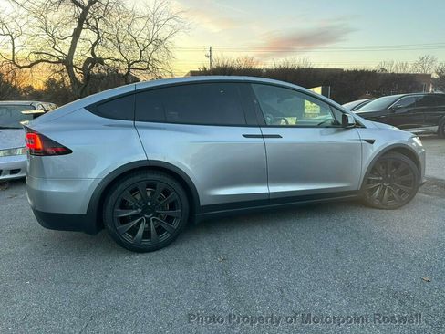 Used 2025 Tesla Model X AWD/4WD image 7