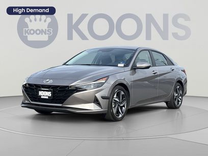 Certified 2023 Hyundai Elantra SEL w/ Convenience Package