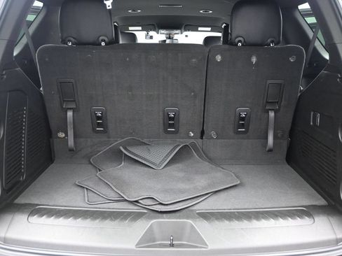 Used 2022 Chevrolet Tahoe LS RWD image 19