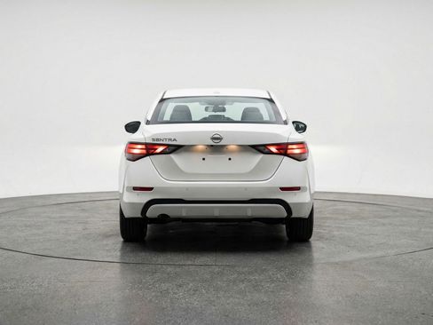 Used 2025 Nissan Sentra SV FWD image 7
