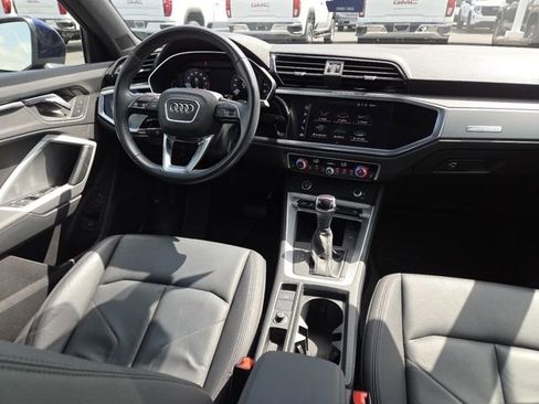 Used 2022 Audi Q3 2.0T Premium w/ Convenience Package AWD/4WD image 29