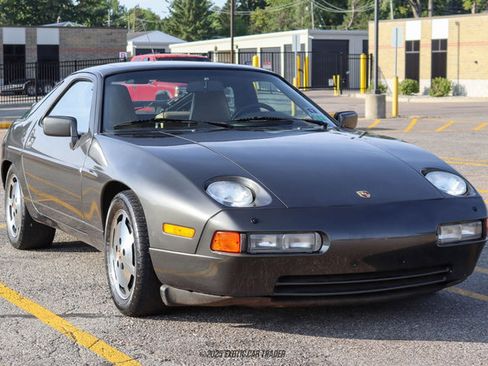 Used 1989 Porsche 928 S4 image 12