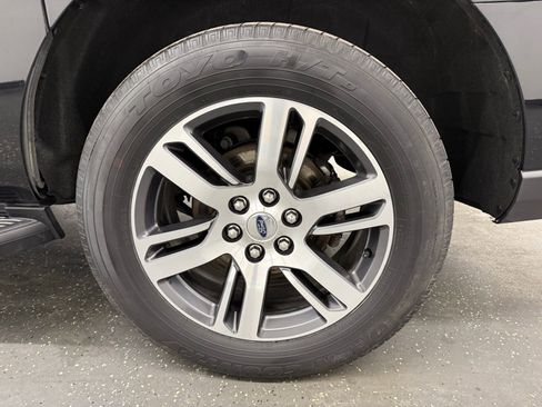 Used 2024 Ford Expedition Max Limited image 19