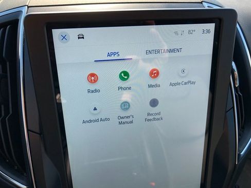 Used 2024 Ford Edge Titanium image 8