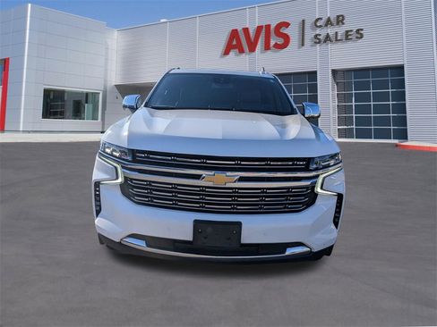 Used 2023 Chevrolet Suburban Premier image 2
