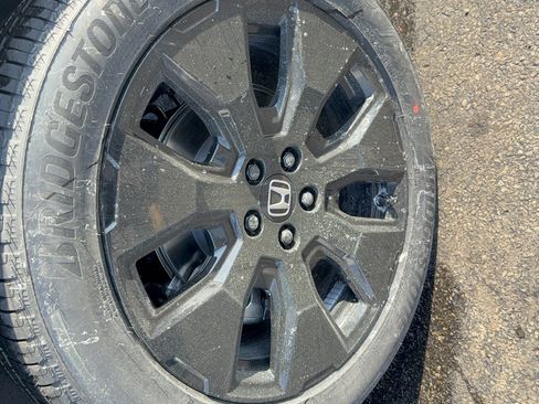 New 2026 Honda Pilot Black Edition image 9