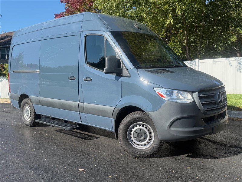 Used 2019 Mercedes-Benz Sprinter 144 image 2