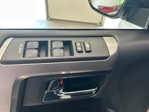 Used 2021 Toyota 4Runner SR5 Premium w/ Moonroof Package AWD/4WD image 9