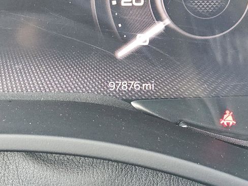 Used 2023 RAM 3500 Limited image 17