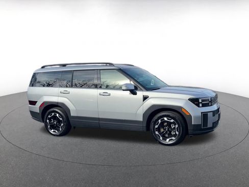 Used 2025 Hyundai Santa Fe SEL image 2