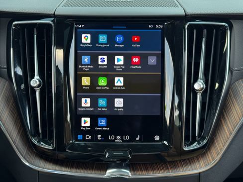 Used 2023 Volvo XC60 B5 Ultimate w/ Climate Package image 28