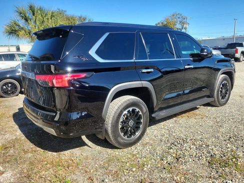 Used 2023 Toyota Sequoia Capstone image 2