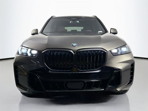 New 2026 BMW X5 xDrive40i w/ M Sport Package AWD/4WD image 2