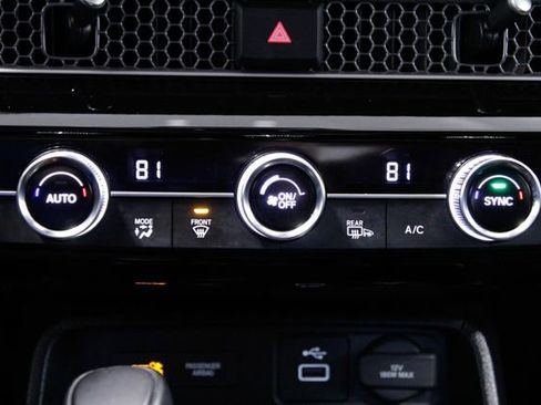 Certified 2023 Honda Civic EX image 29