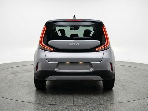 Used 2025 Kia Soul LX w/ LX Technology Package image 7