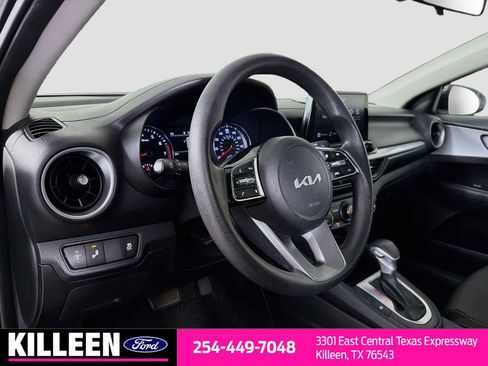 Used 2023 Kia Forte LXS w/ LXS Technology Package FWD image 11