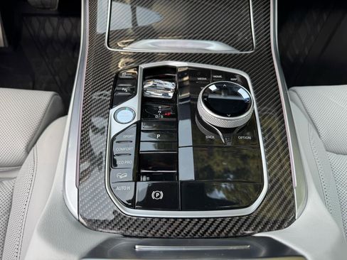 Used 2025 BMW X5 M60i AWD/4WD image 18