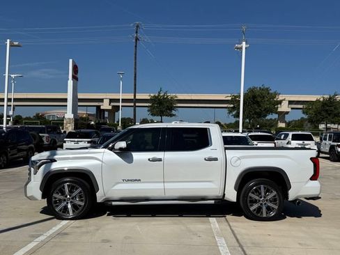 Used 2023 Toyota Tundra Limited w/ Power Package RWD image 7