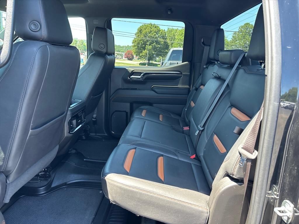 Used 2023 GMC Sierra 1500 AT4 AWD/4WD image 17