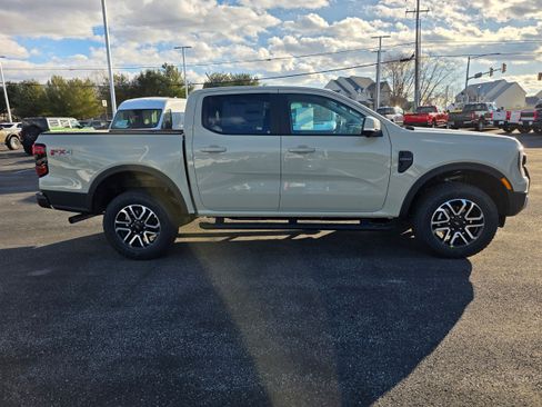 New 2025 Ford Ranger Lariat w/ FX4 Off-Road Package image 6