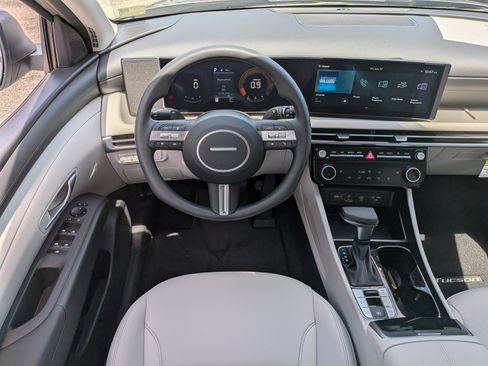 New 2026 Hyundai Tucson Limited AWD/4WD image 18