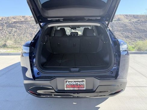 Certified 2025 Nissan Murano SV image 33