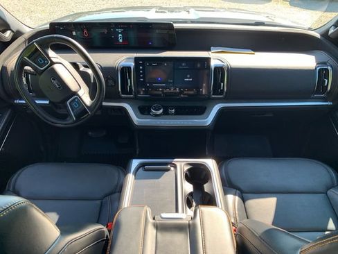 Used 2025 Ford Expedition Tremor AWD/4WD image 20