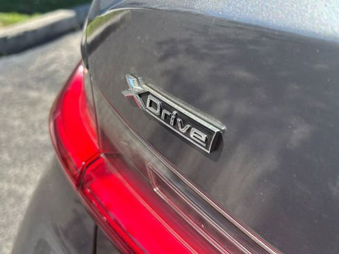 Used 2019 BMW 330i xDrive Sedan w/ Premium Package image 34