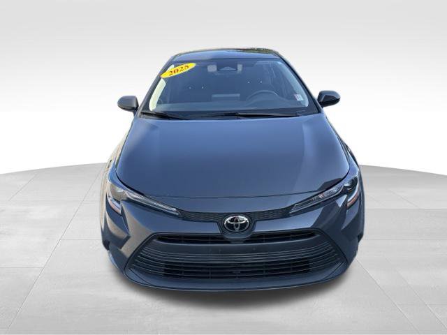Used 2025 Toyota Corolla LE FWD image 7