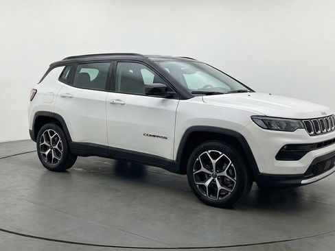 Used 2025 Jeep Compass Limited AWD/4WD image 1