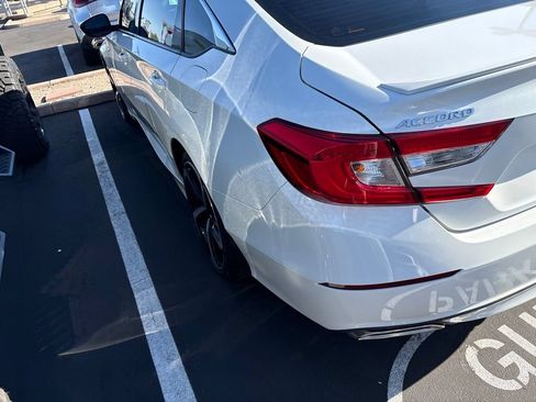Used 2019 Honda Accord Sport image 3