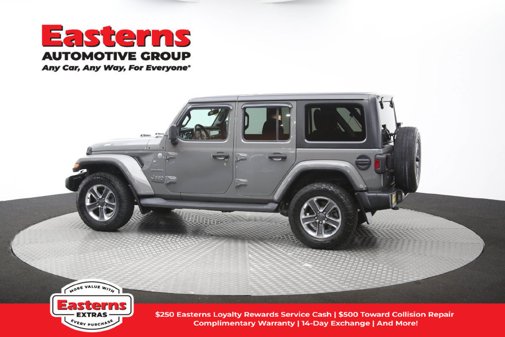 Used 2018 Jeep Wrangler Unlimited Sahara AWD/4WD image 61