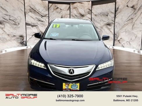 Used 2017 Acura TLX FWD image 2