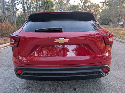 New 2026 Chevrolet Trax LS w/ LS Convenience Package image 8