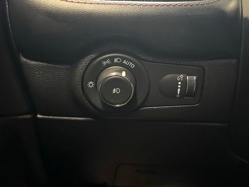 Used 2022 Dodge Durango R/T w/ Tow 'N Go Group image 13