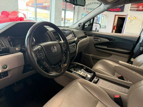 Used 2018 Honda Pilot Elite image 23