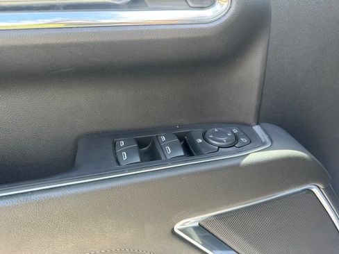 Used 2023 Chevrolet Silverado 1500 LT Trail Boss w/ LPO, Dark Essentials Package AWD/4WD image 13