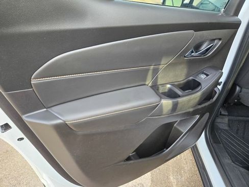 Used 2019 Chevrolet Traverse LT image 37