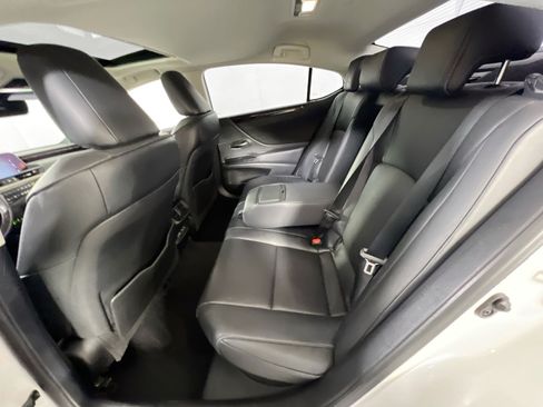 Used 2021 Lexus ES 300h w/ Premium Package FWD image 25