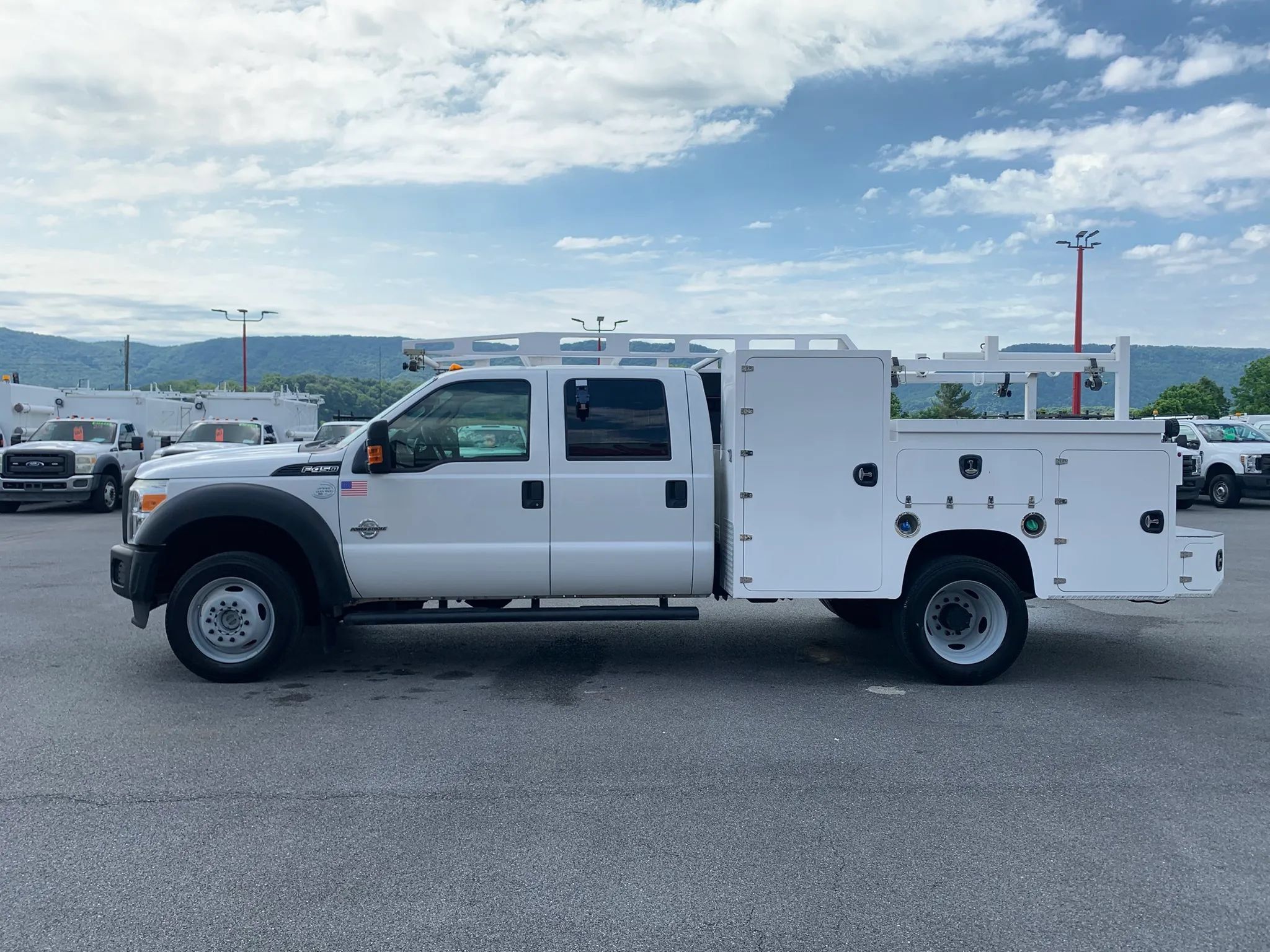 Used 2014 Ford F450 XL w/ Power Equipment Group AWD/4WD image 5