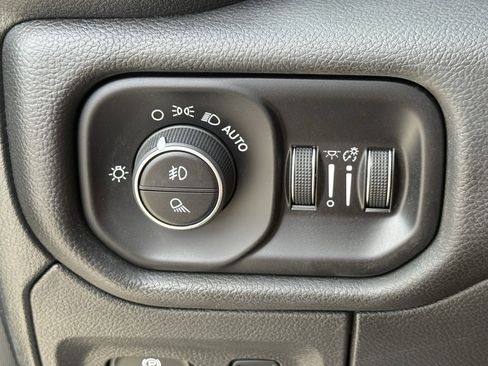 Used 2025 RAM 1500 Laramie w/ Sport Appearance Package image 25