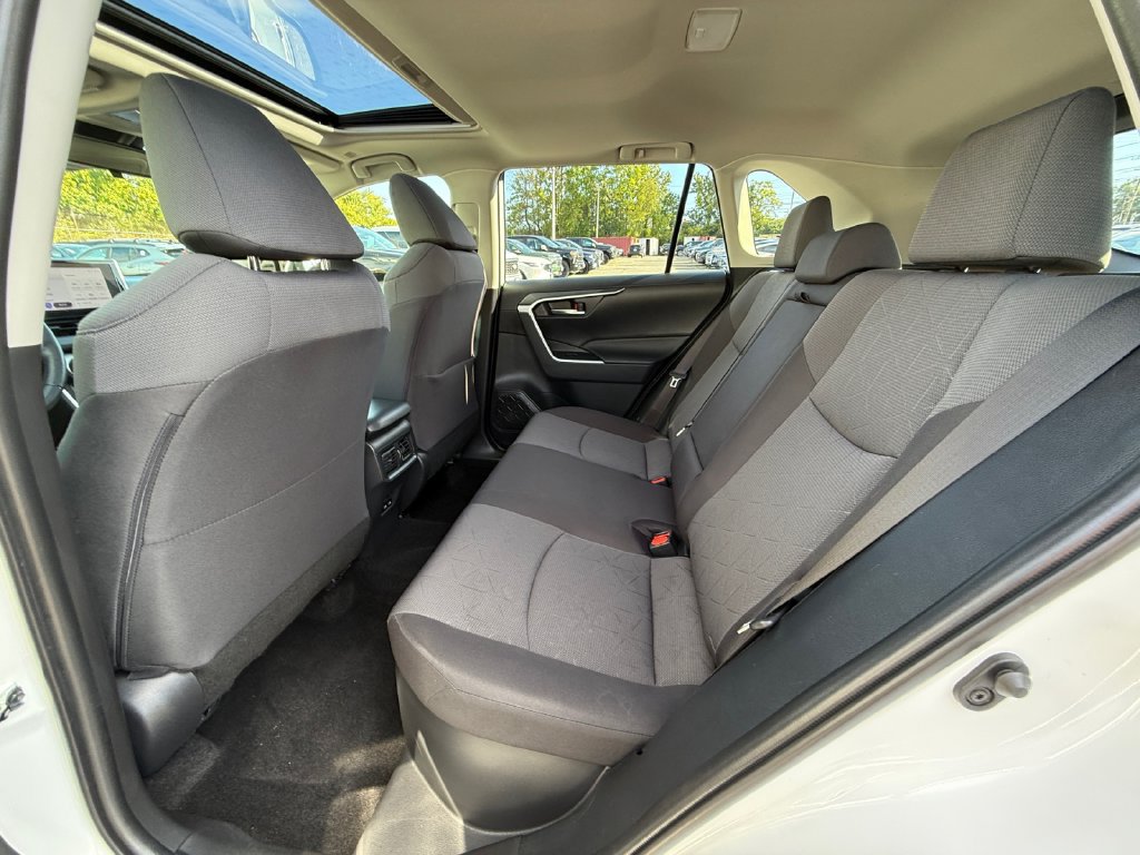 Used 2024 Toyota RAV4 XLE w/ Convenience Package AWD/4WD image 23