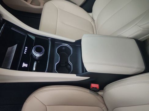 New 2025 Jeep Grand Cherokee L Limited w/ Trailer Tow Package image 30