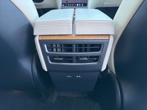 Used 2019 Tesla Model X 100D image 18